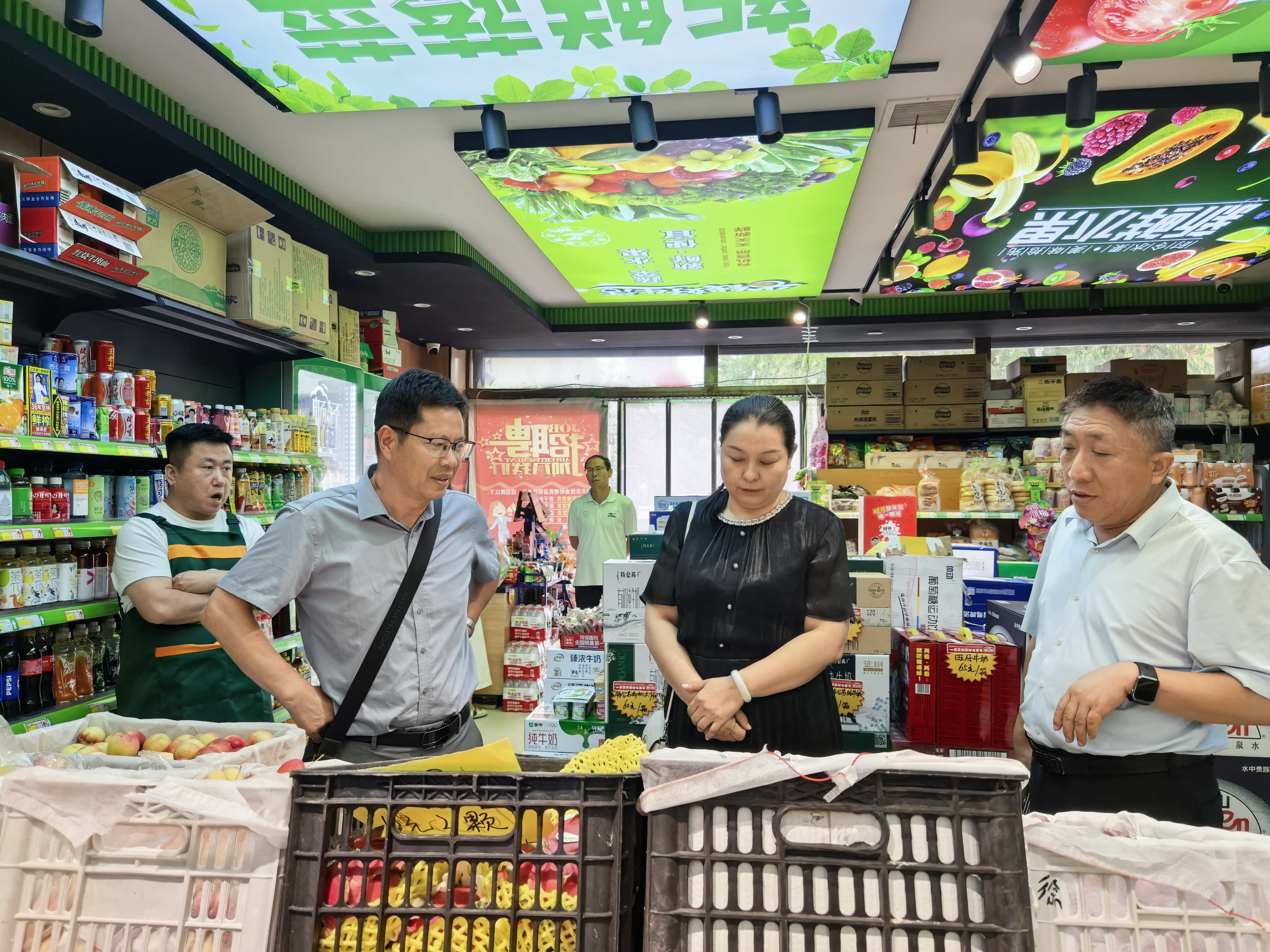 公司赴太阳成集团tyc33455考察食材配送工作 共筑校园食品安全防线